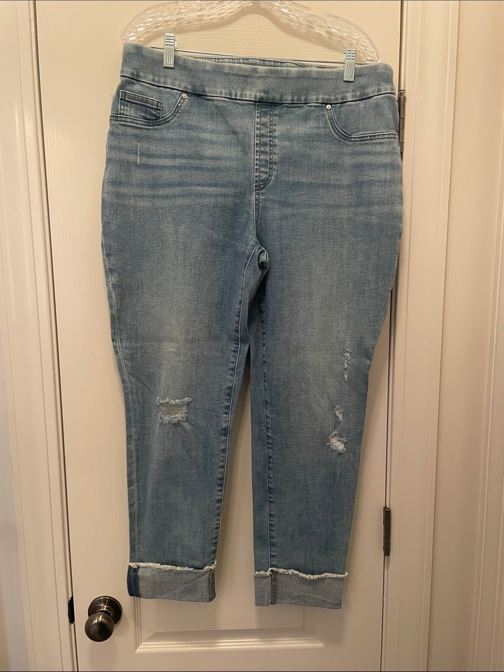 Chico's Light Blue Distressed Ankle Jeans.  Size.  2.5